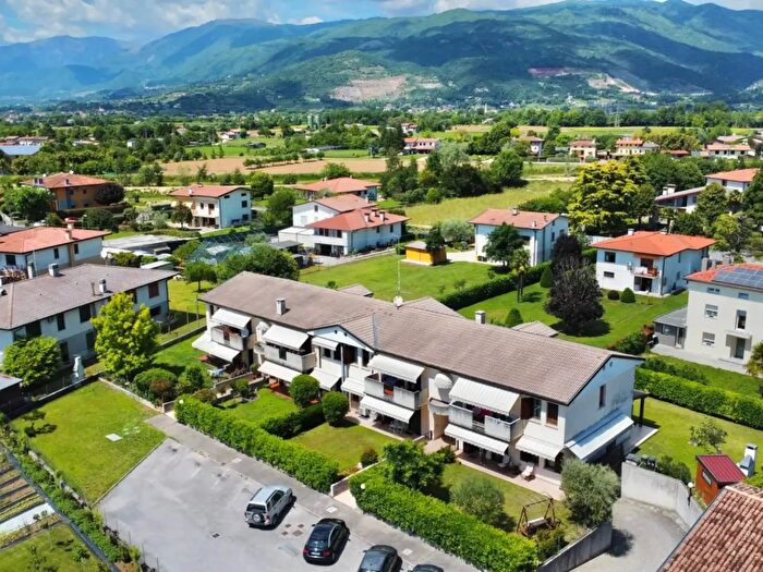 Appartamento trilocale in vendita in Cordignano