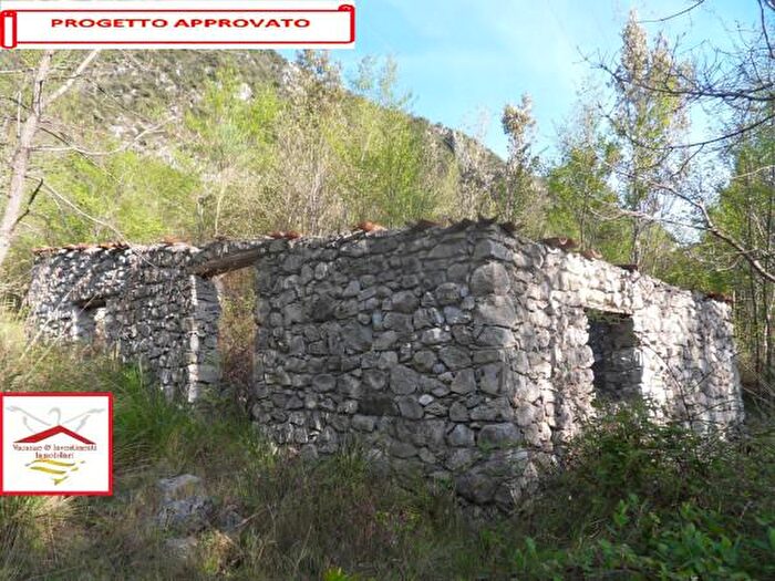 Casa quadrilocale in vendita in Maratea