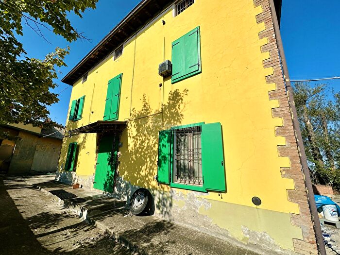 Casa con 5 locali in vendita in Via Giardini Nord, Pavullo Nel Frignano