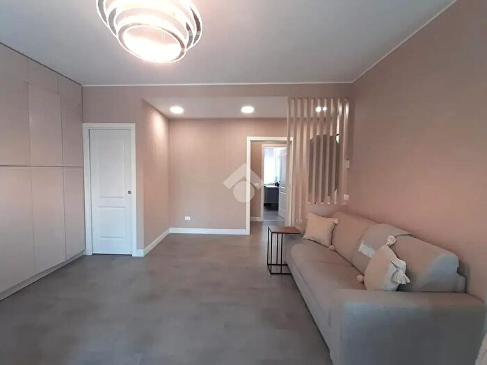 Appartamento trilocale in affitto in Via S Francesco dAssisi, Bergamo