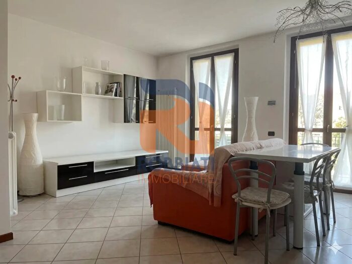 Appartamento monolocale in affitto in Via Flarer, Pavia