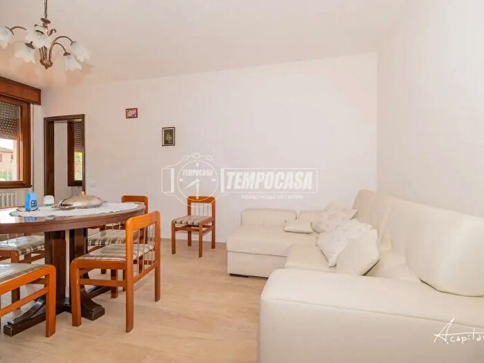 Appartamento trilocale in vendita in Via Sabbioni, Boara Pisani