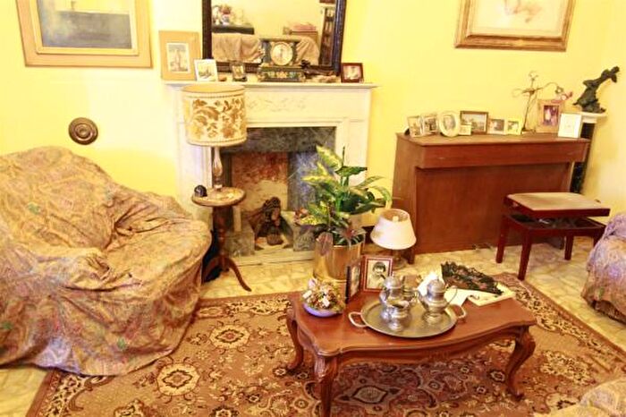 Appartamento con 6 locali in vendita in Via Monte Bianco, Pietrasanta