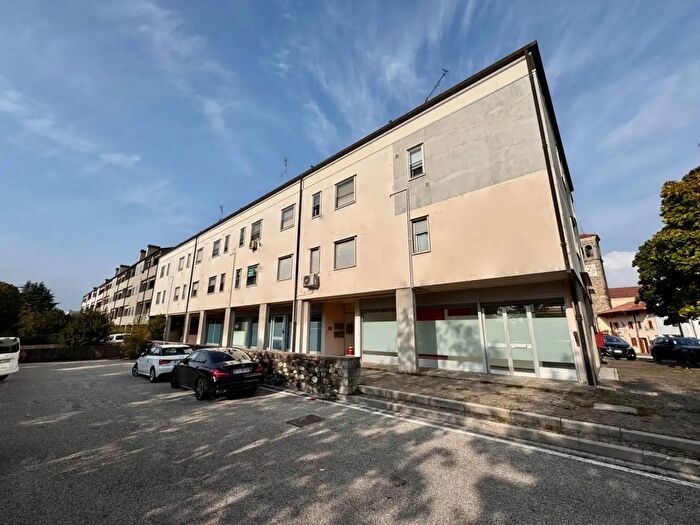 Appartamento con 5 locali in vendita in Via Rualis, Cividale Del Friuli