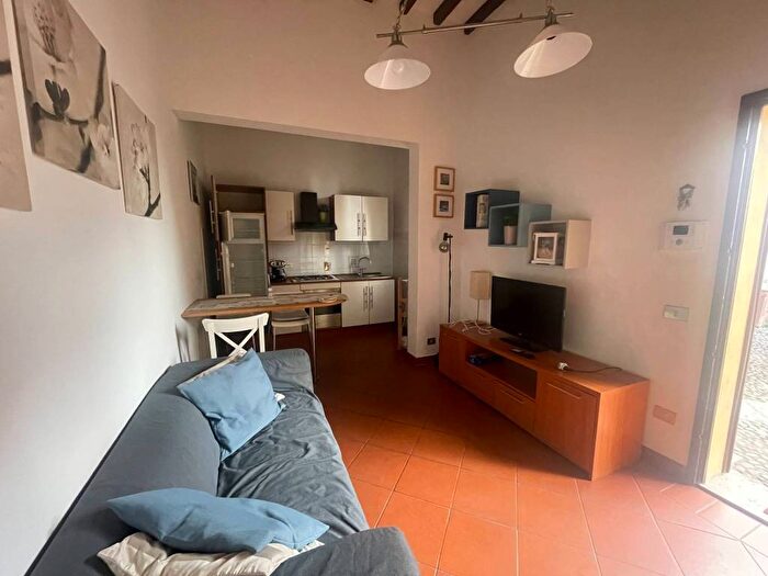 Appartamento bilocale in affitto in Via San Domenico, Centro Storico, Reggio Emilia