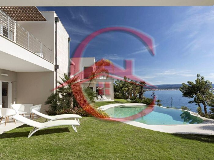 Casa con 6 locali in affitto in Maria Pia Fertilia, Alghero