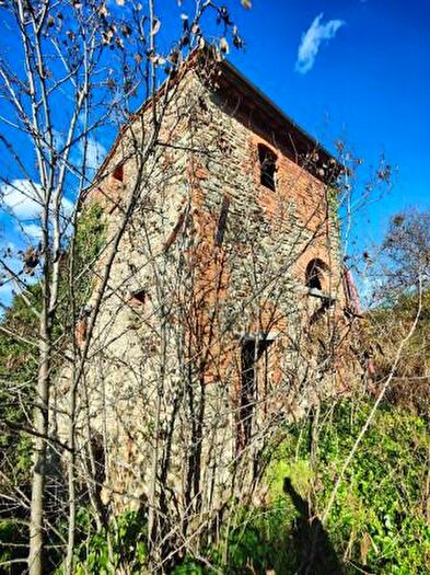 Casa con 5 locali in vendita in Terranuova Bracciolini