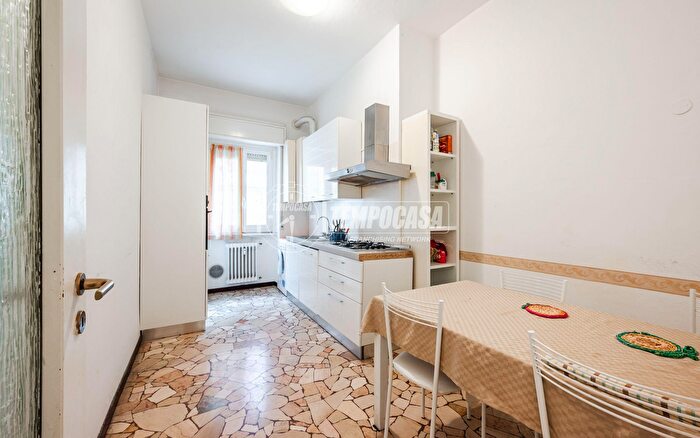 Appartamento bilocale in vendita in Via Ebro, Milano