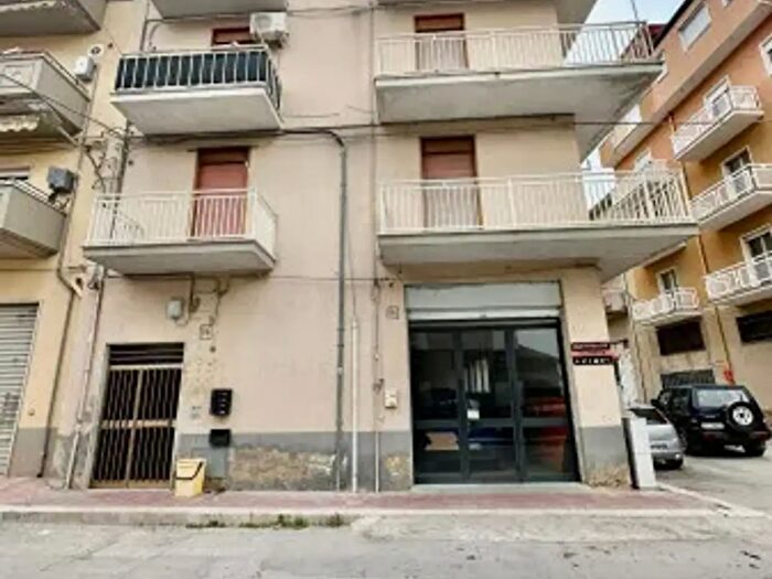Appartamento con 5 locali in vendita in Via Ettore Majorana, Canicatti'