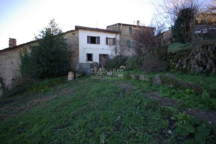 Casa con 5 locali in vendita in Badia Tedalda