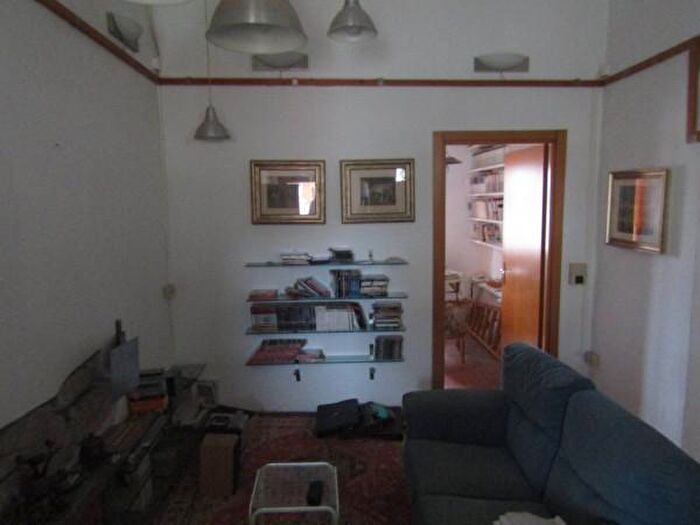 Appartamento con 6 locali in vendita in Via Bruno Buozzi, Jesi