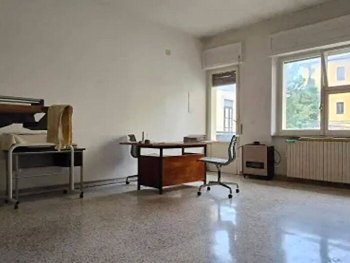 Appartamento trilocale in vendita in Piazza Luca da Penne, Penne