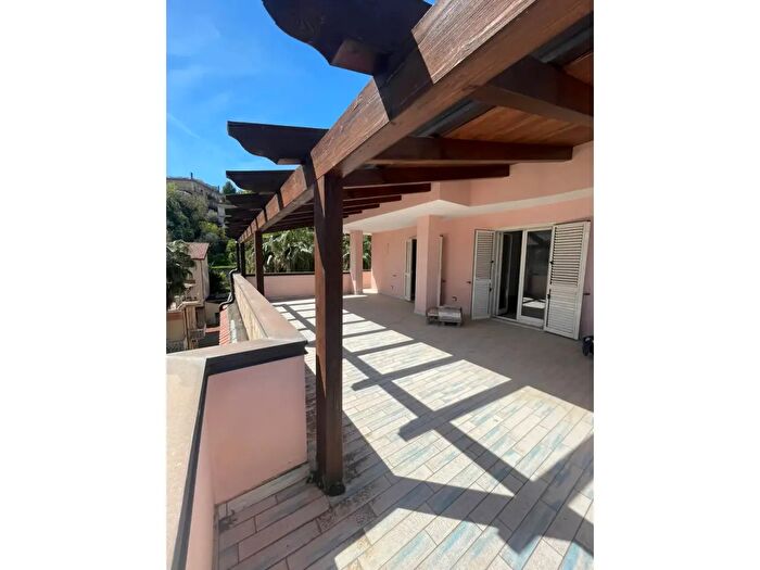 Appartamento trilocale in vendita in Via San Pio X, Agropoli