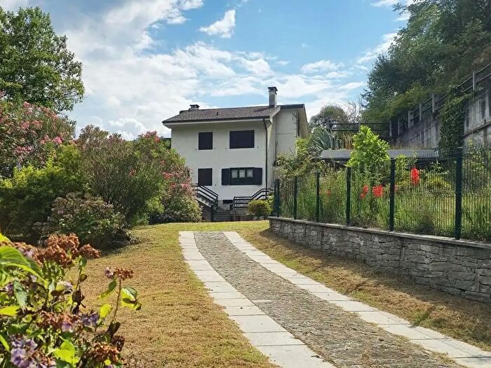Casa con 5 locali in vendita in Via Rovaccio, Villadossola