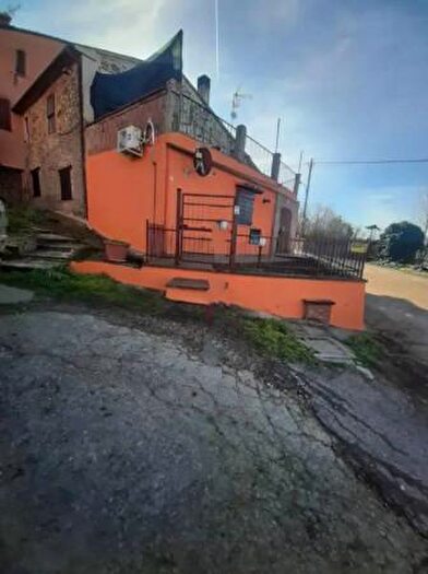 Casa con 6 locali in vendita in Localita Valdilucciole, Citta Della Pieve