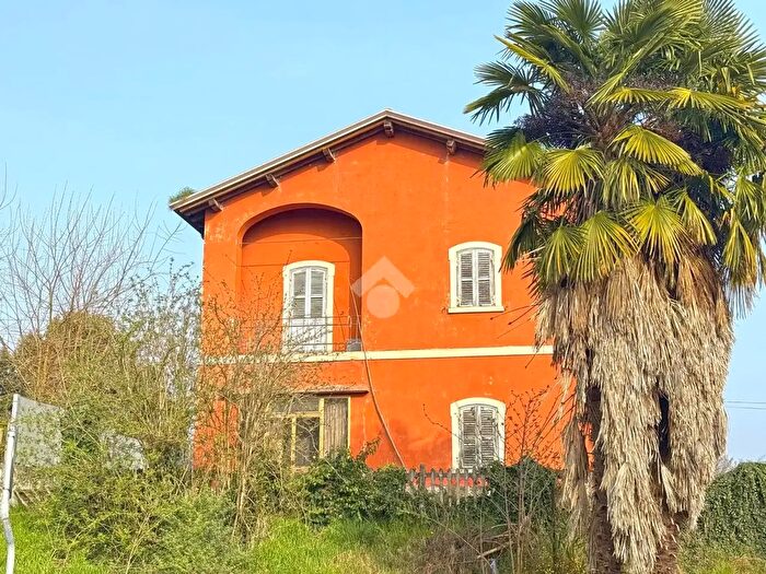 Casa con 6 locali in vendita in Via Monte Pasubio, Curtarolo