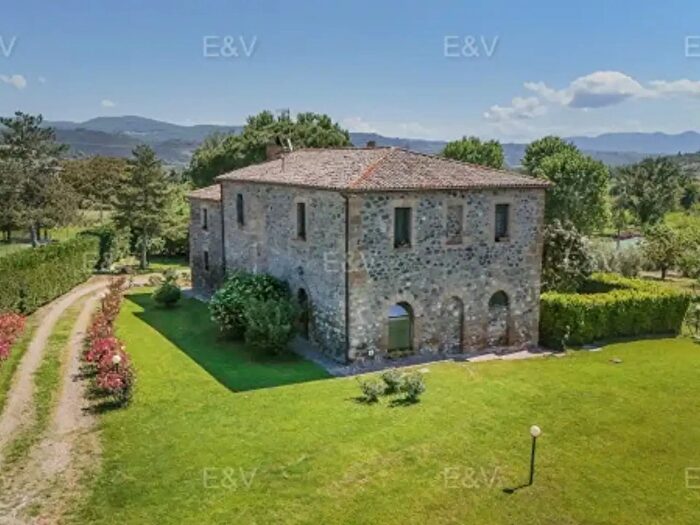 Casa con 6 locali in vendita in Via Po, Orvieto