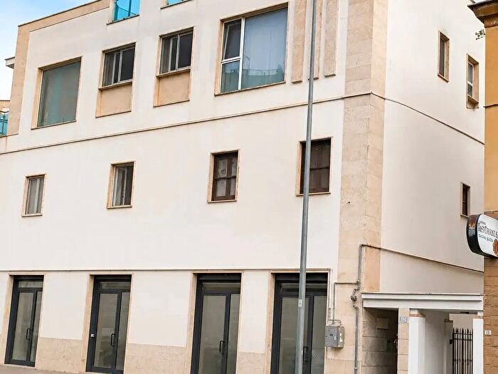 Appartamento quadrilocale in vendita in Viale XVIII Dicembre, Latina