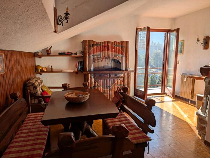 Appartamento trilocale in vendita in Via Barozzo, Oltre Il Colle