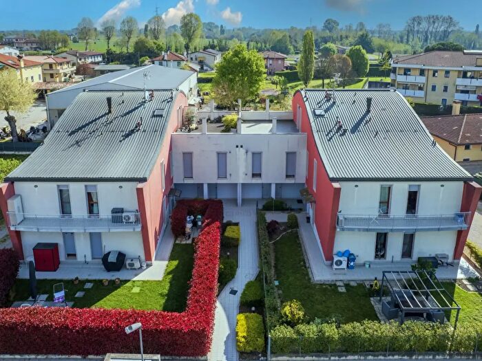 Appartamento trilocale in vendita in Piazzola Sul Brenta