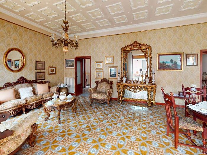 Appartamento quadrilocale in affitto in Traversa Fiume, Frattamaggiore