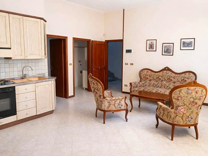 Appartamento trilocale in affitto in Modena