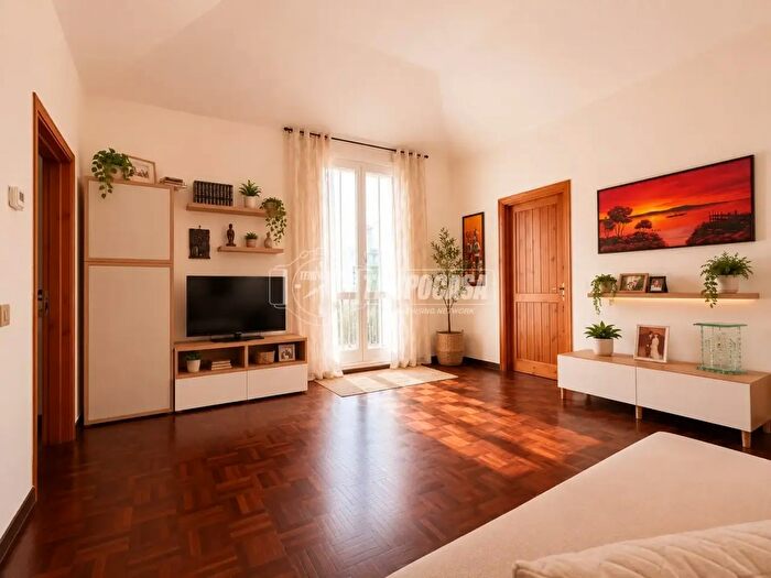 Appartamento con 5 locali in vendita in Genova