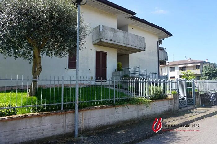 Appartamento quadrilocale in vendita in Isola Della Scala