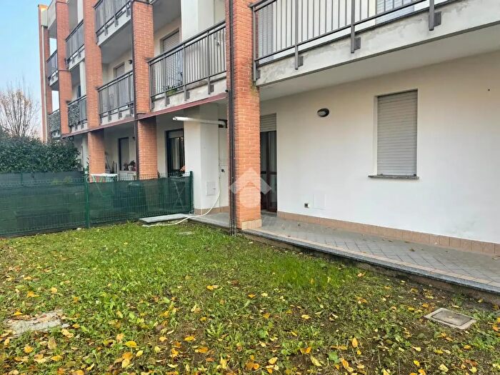 Appartamento bilocale in vendita in Via Cadore, Cardano Al Campo