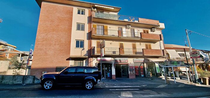 Appartamento con 5 locali in vendita in Via Gramsci f, Gravina Di Catania