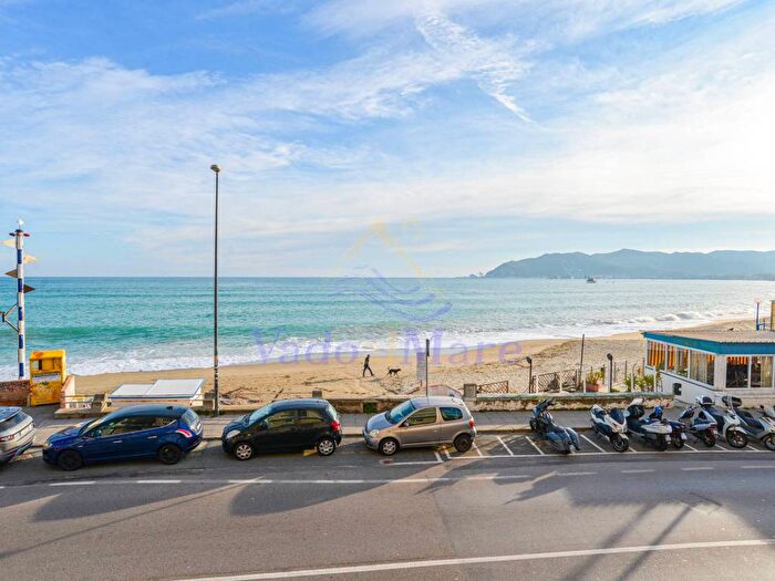 Appartamento quadrilocale in affitto in Legino Zinola Fornaci, Savona