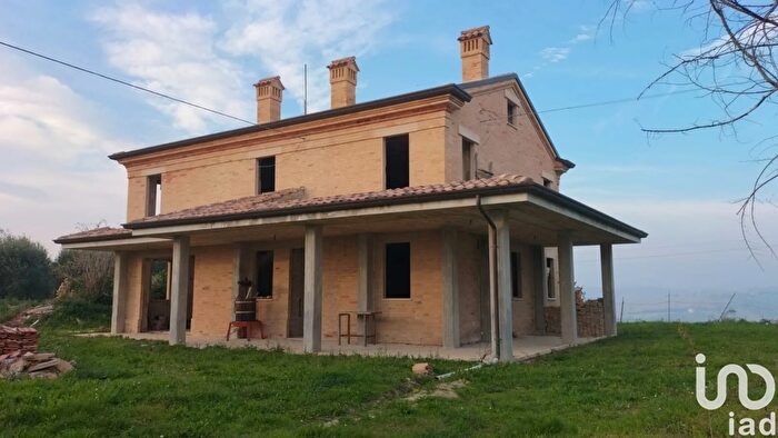 Casa con 7 locali in vendita in Frazione Contrada Santa Maria dEte, Torre San Patrizio