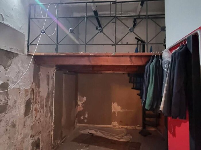 Casa monolocale in affitto in Vicoletto Belledonne, Chiaia, Napoli