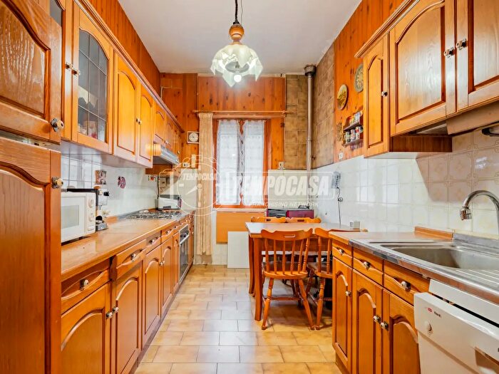 Case in Vendita e in Affitto - 3