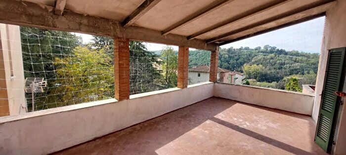 Appartamento con 9 locali in vendita in Corso Giacomo Matteotti, Asciano