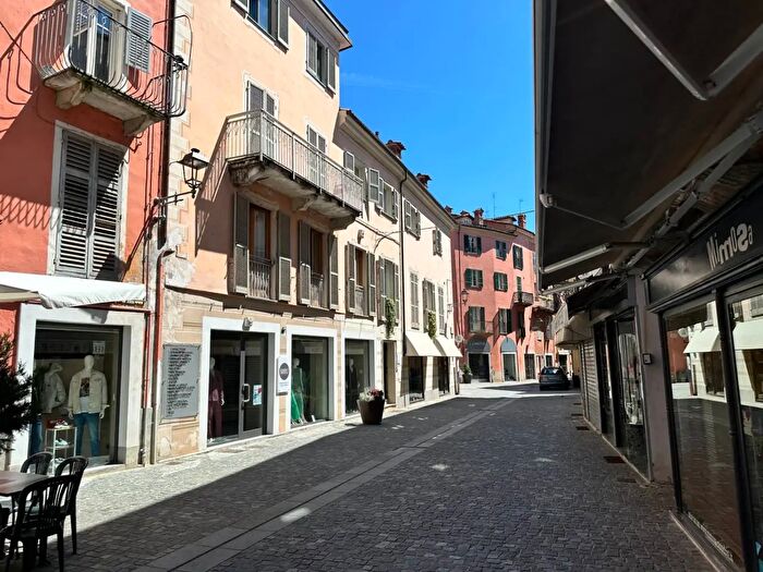 Appartamento con 5 locali in vendita in Via Sant'Agostino, Mondovi'