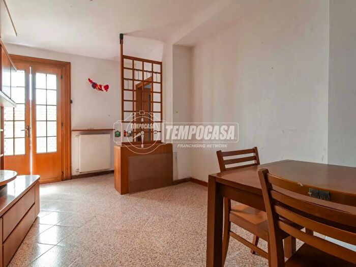 Appartamento bilocale in vendita in Via per Brunate, Como