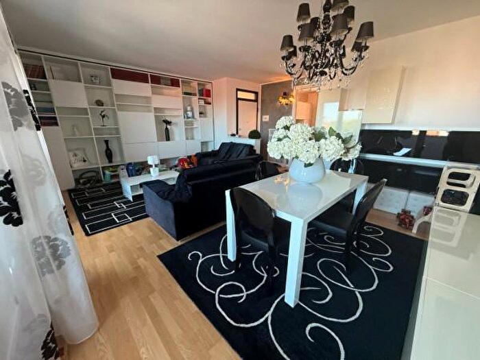 Appartamento quadrilocale in vendita in Via Vasco De Gama, Civitanova Marche