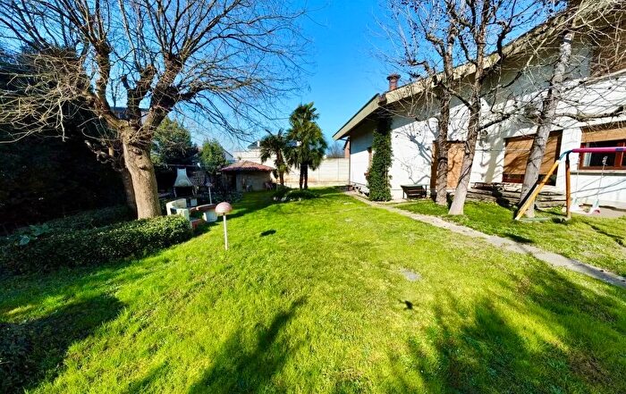 Case in Vendita e in Affitto - 3