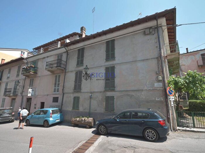 Appartamento trilocale in affitto in Via Vittorio Emanuele III, Frabosa Soprana