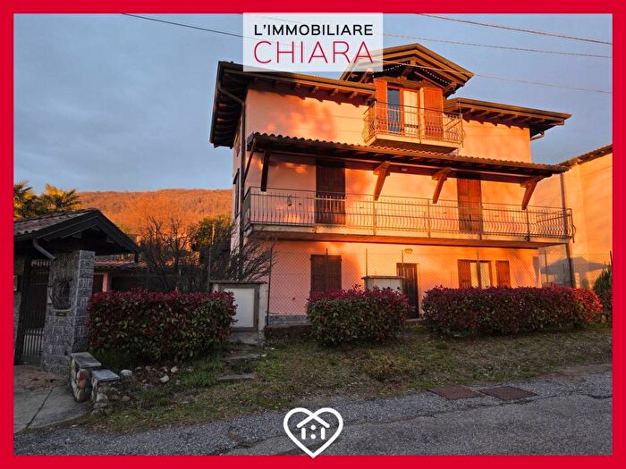 Appartamento trilocale in affitto in Cocquio, CocquioTrevisago