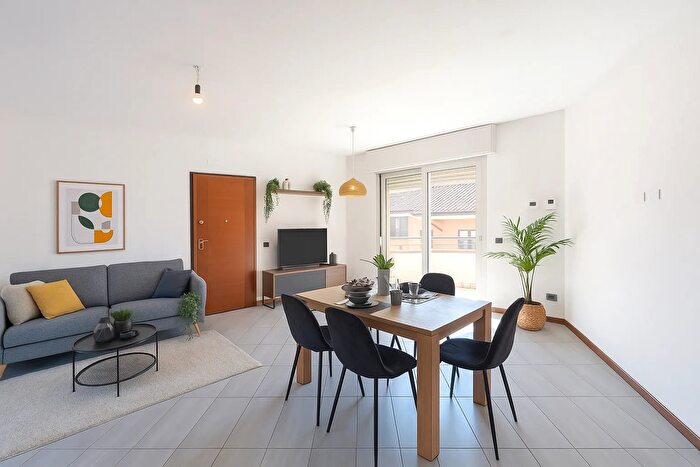 Appartamento con 5 locali in vendita in Borgomanero