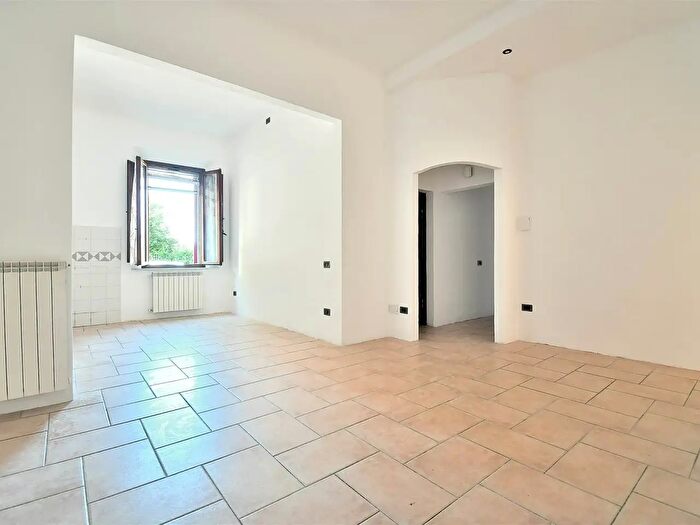 Appartamento quadrilocale in vendita in Via Mameli, Siena
