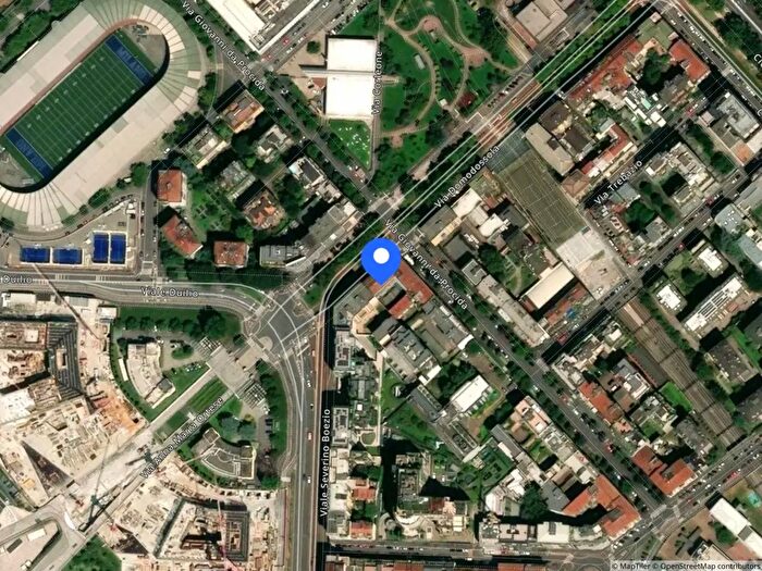 Appartamento con 6 locali in vendita in Via Giovanni da Procida, Milano