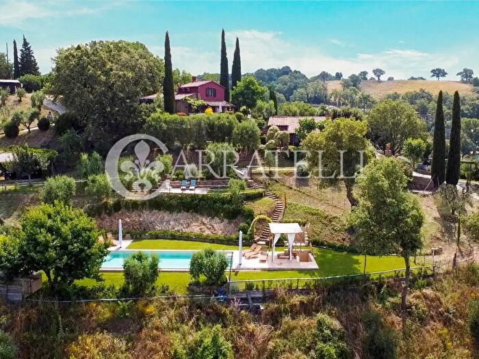 Casa con 14 locali in vendita in Via del Merlino, Scansano