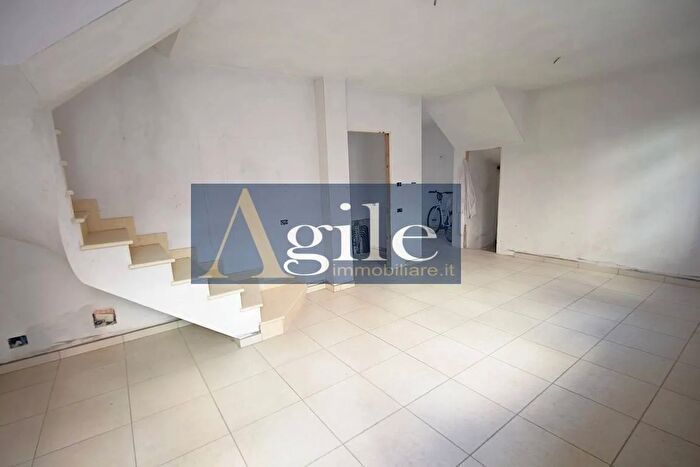 Appartamento con 5 locali in vendita in Via Annibal Caro, Porto San Giorgio