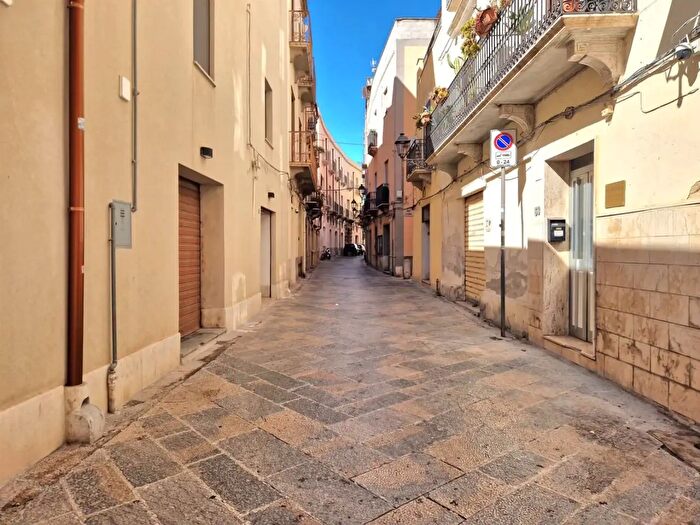 Casa con 7 locali in vendita in Via Calvano, Trapani