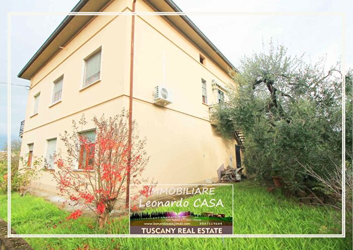 Casa con 10 locali in vendita in Vittorio Veneto, Larciano
