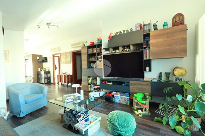 Appartamento quadrilocale in vendita in Via Villetta Barrea, Pescara