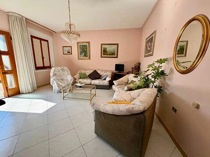 Casa con 5 locali in vendita in Cerreto Guidi